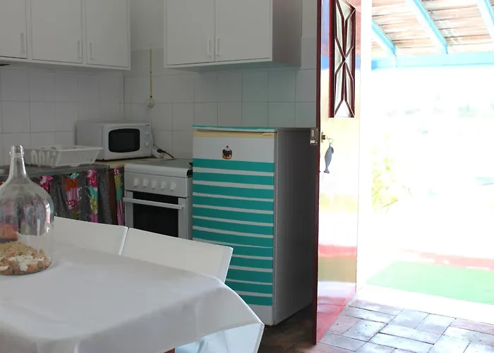 Vale Do Boto-Quinta Com 3 Casas