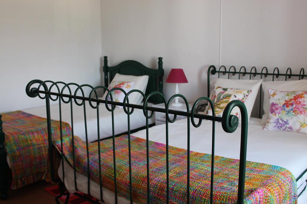 Vale Do Boto-quinta Com 3 Casas * Castro Marim