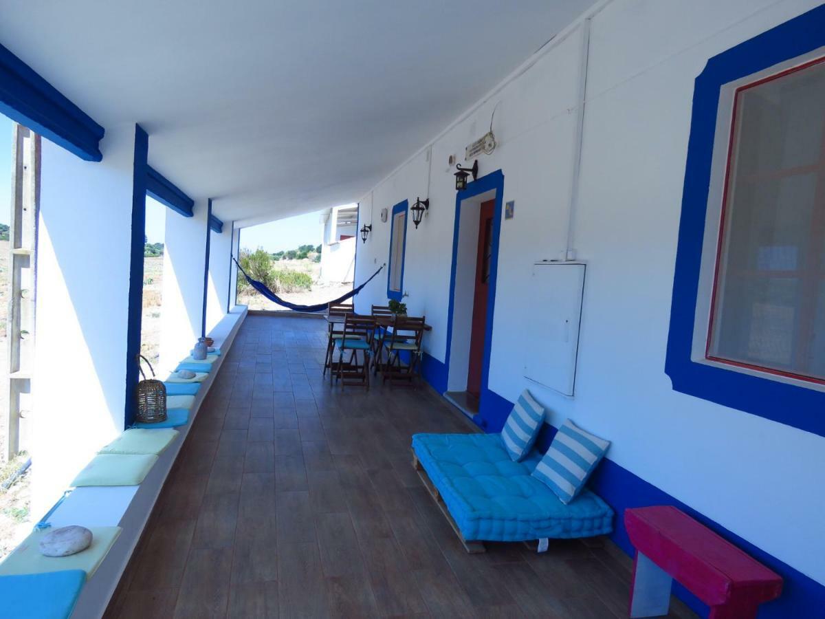 Vale Do Boto-quinta Com 3 Casas * Castro Marim
