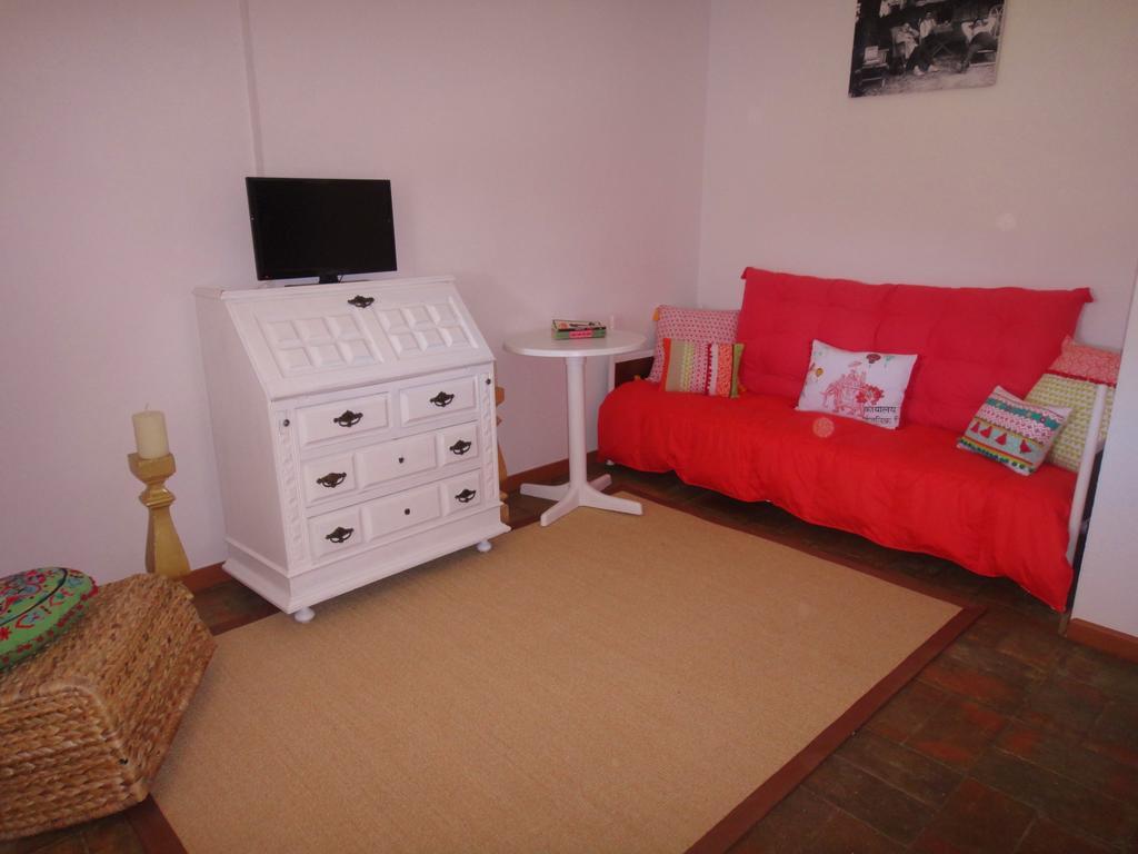 Vale Do Boto-quinta Com 3 Casas * Castro Marim